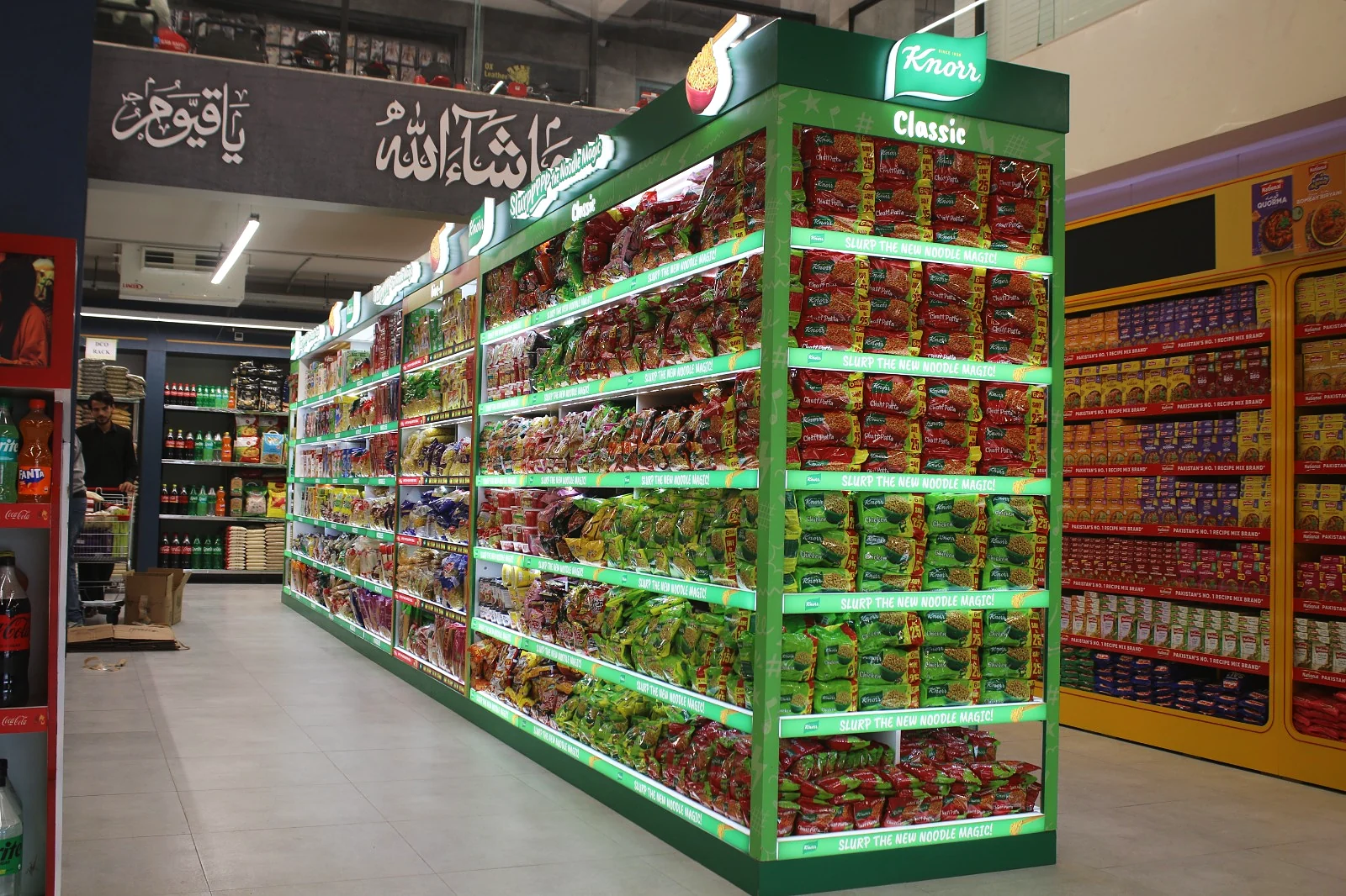 Knorr category system built into a store corner