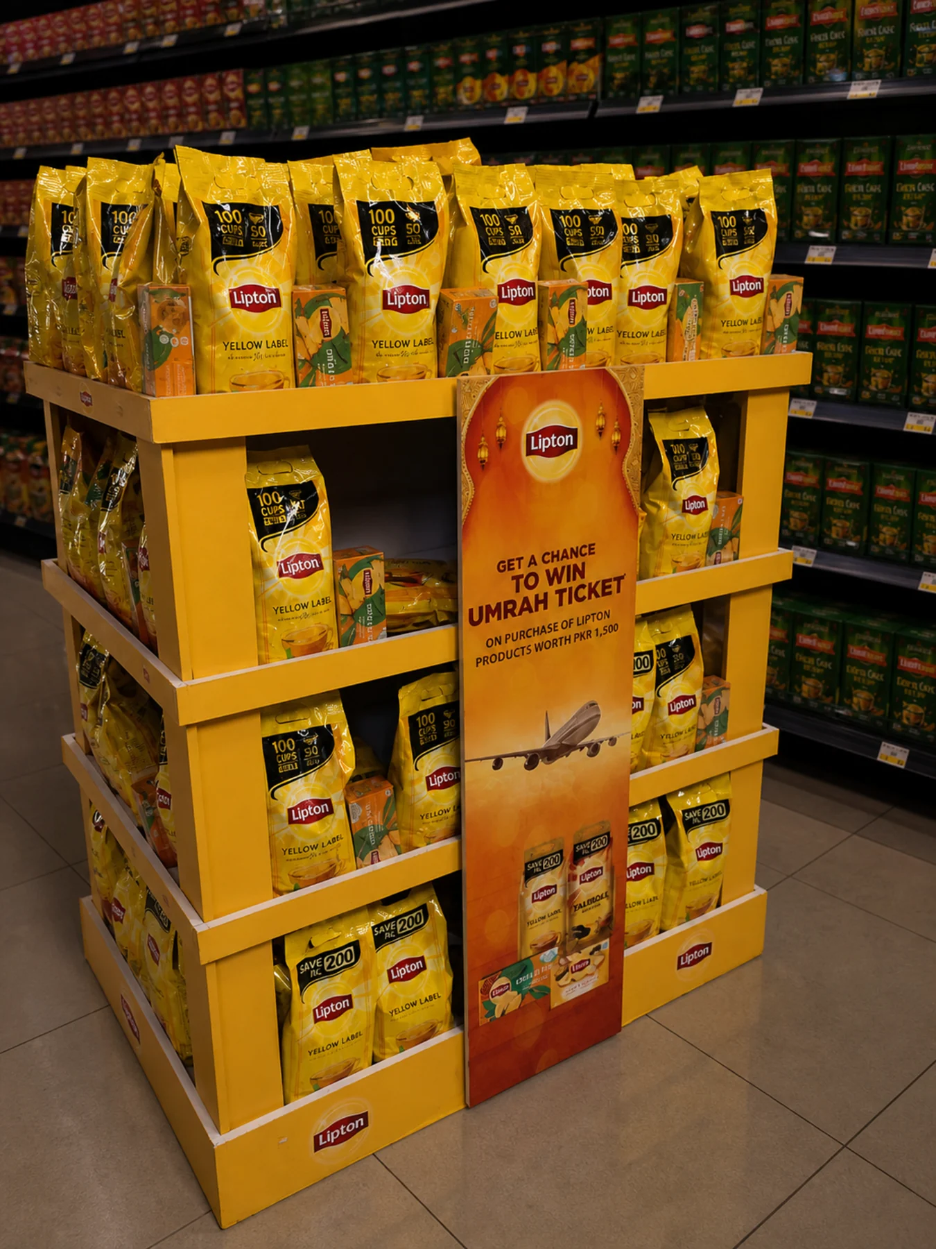 Lipton product podium built against the tea category at Luckyone Mall