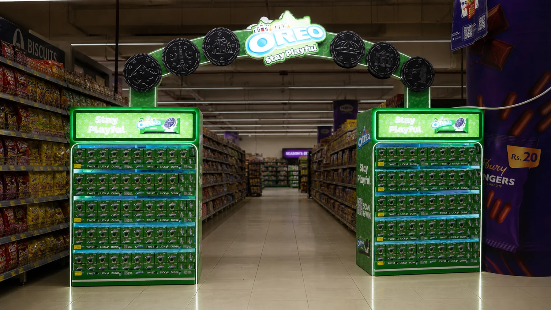 Final wide view of the complete Oreo aisle takeover